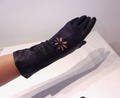 Beautiful 1950s navy leather gloves w/large cutouts Small size