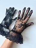 Black new vintage everything concert lace gloves