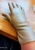 Quality kid leather ladies beige leather long vintage gloves. Need a clean but otherwise perfect   UK size 7 Ref  gloves 4075