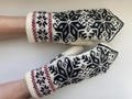 Nordic double knit mittens, Snowflake double mittens, Black wool mittens, Christmas wool mittens, Extra warm mittens, Womens knitted mittens