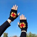 crochet fingerless gloves | granny square mittens | woolen gloves | autumn and winter accessories