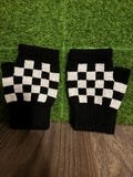 checkerboard fingerless fall/winter gloves Y2K