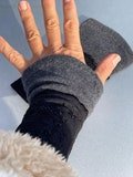 Black mitts handmade from merinowool and french lances